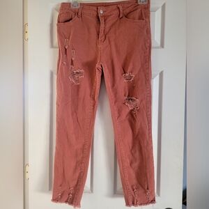 🧡 Distressed Jeans